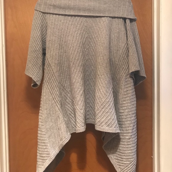 Simply Vera by Vera Wang Sweater - Picture 3 of 3